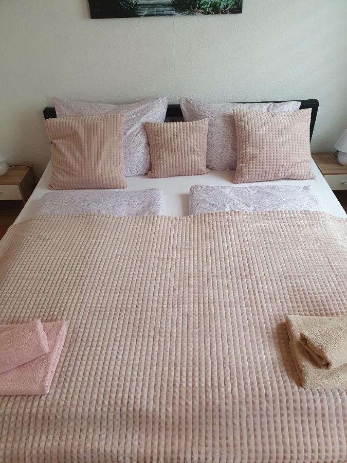 Haus Damian Apartment ทราเบิน-ทราร์บาค ภายนอก รูปภาพ