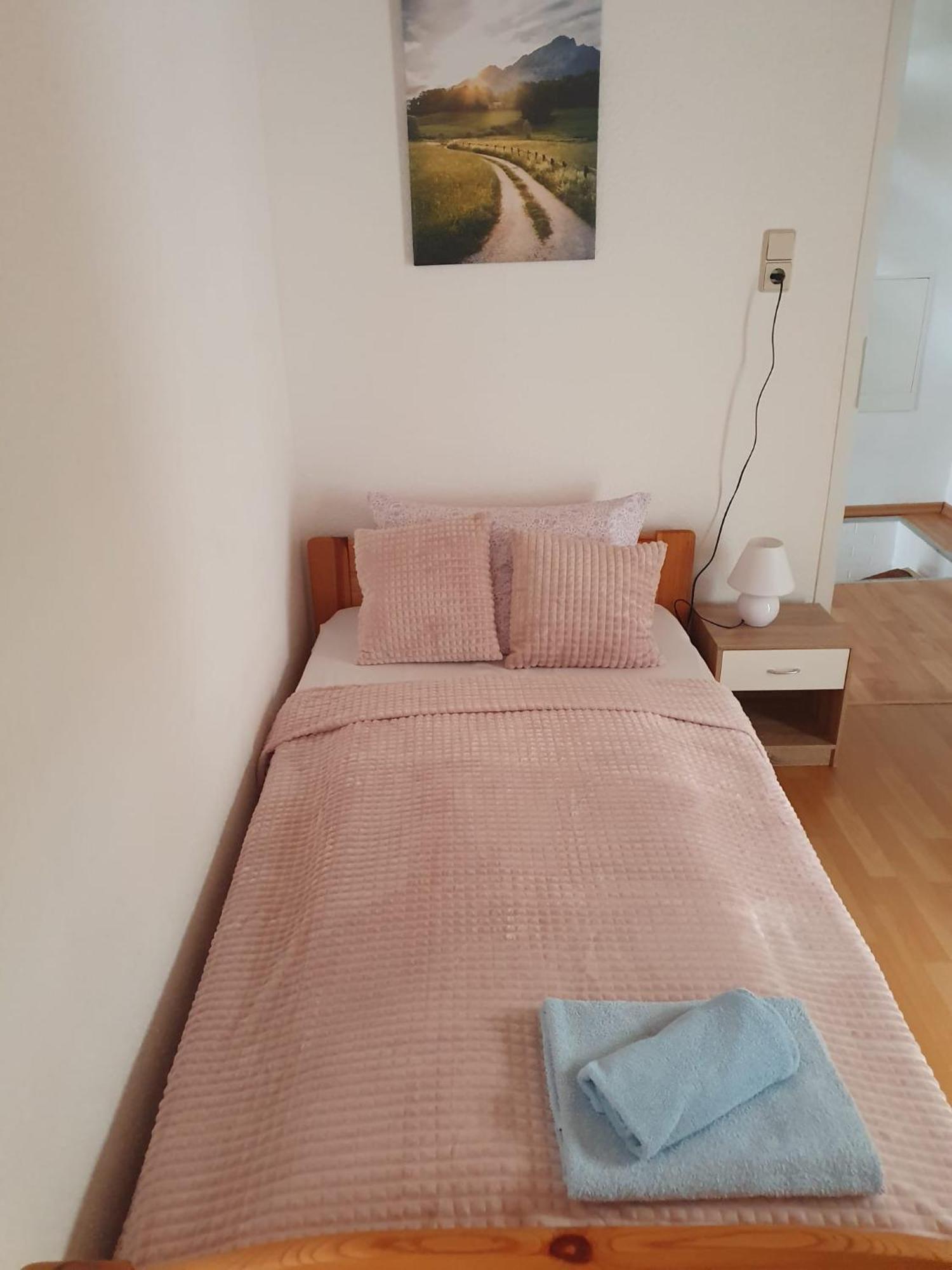 Haus Damian Apartment ทราเบิน-ทราร์บาค ภายนอก รูปภาพ